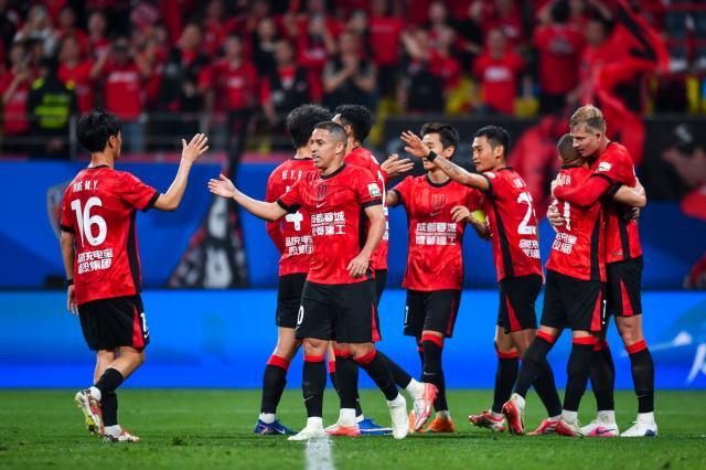 HuaTiHui-【中超】费利佩复出生日夜帽子戏法 蓉城5比1西海岸